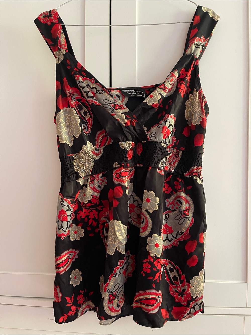 Black Red Floral Paisley Sleeveless Women's Top